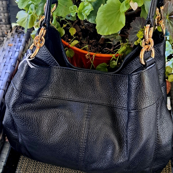 COACH LEXY Black Pebble Leather Shoulder Bag with Gourgous Gold Hardware NEW - Picture 3 of 17